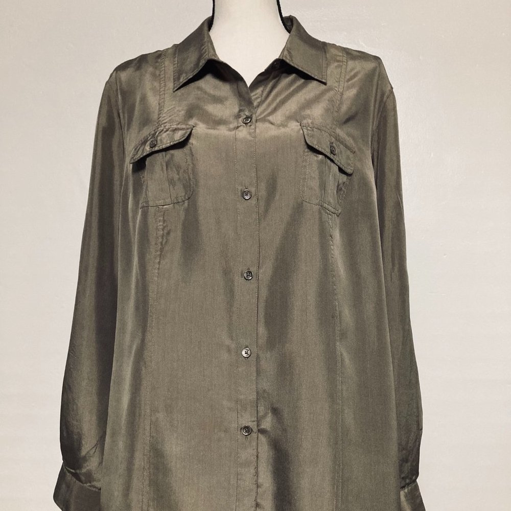 Tommy Bahama XL Beige Silk Roll Tab Button Down